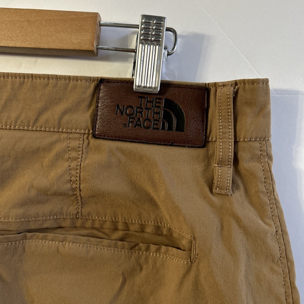 Mens The North Face Hiking Shorts Chink Sz 38 Nylon Blend EC